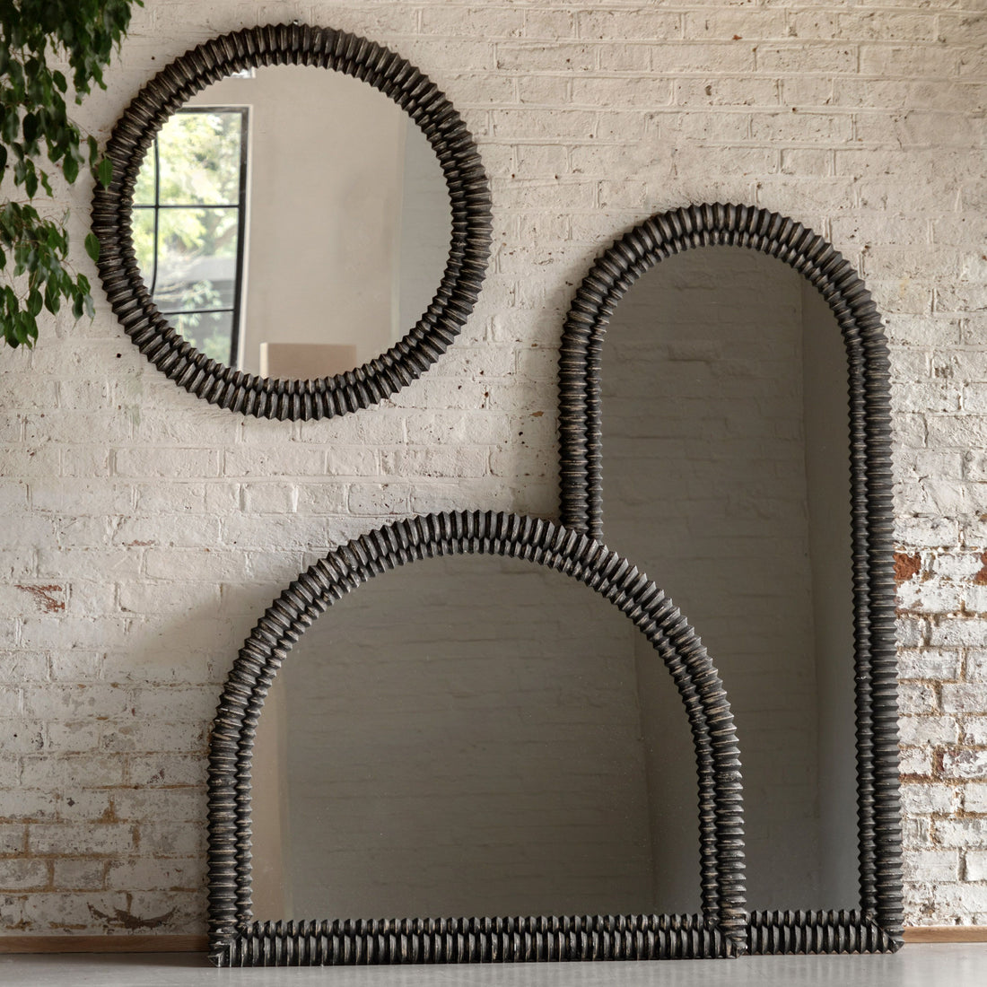 Pimlico Mirror Round Blackwash